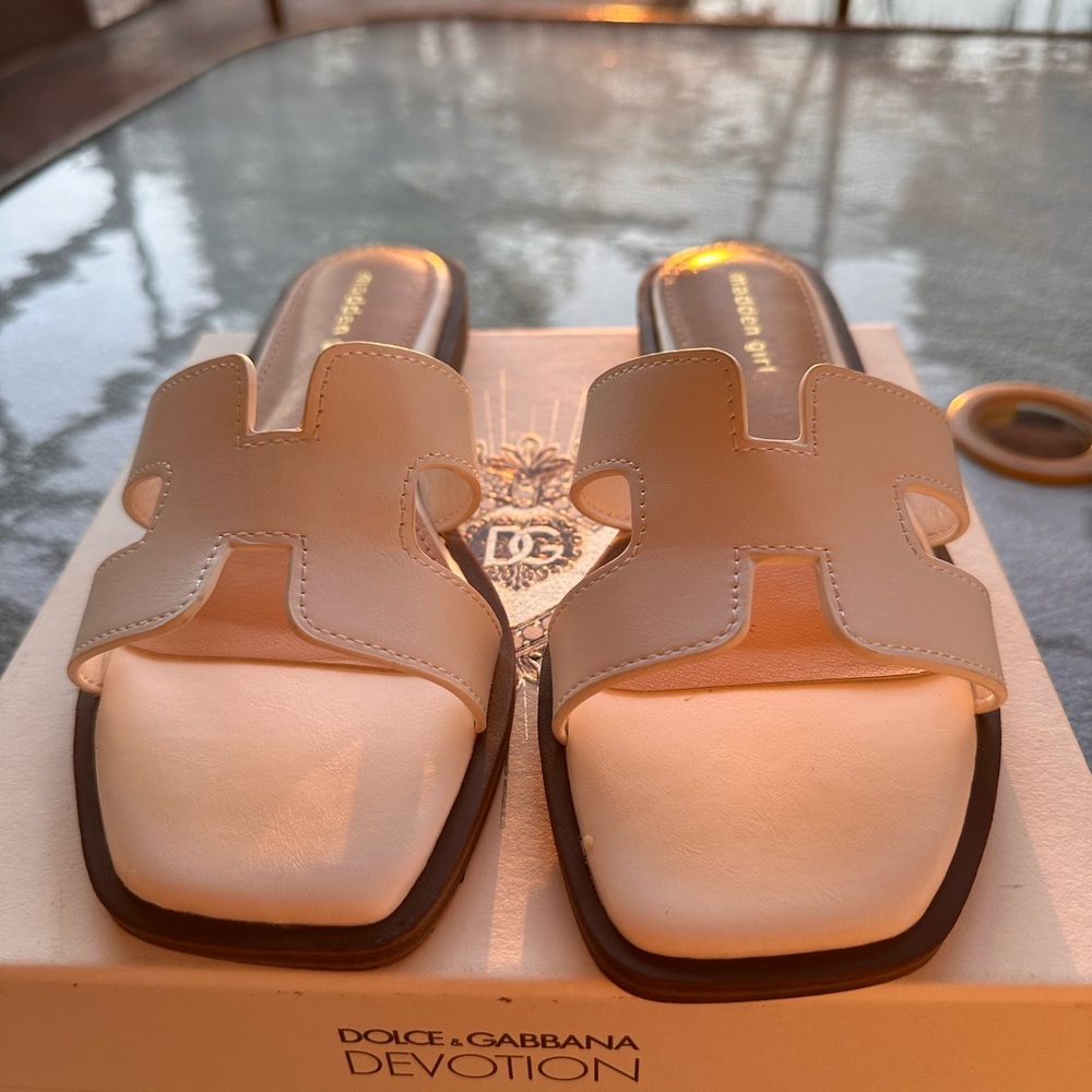White Madden Girl Sandals 7.5